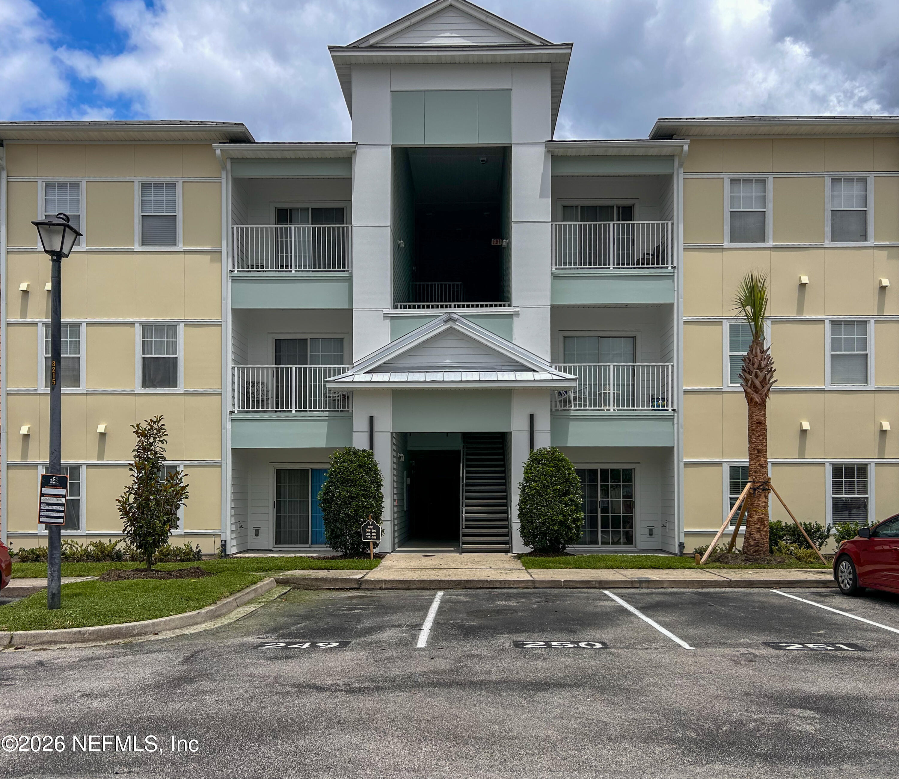 8215 Green Parrot Road, Unit 103 Jacksonville, FL 32256 - Photo 1 of 28 8216 Green Parrot Front View