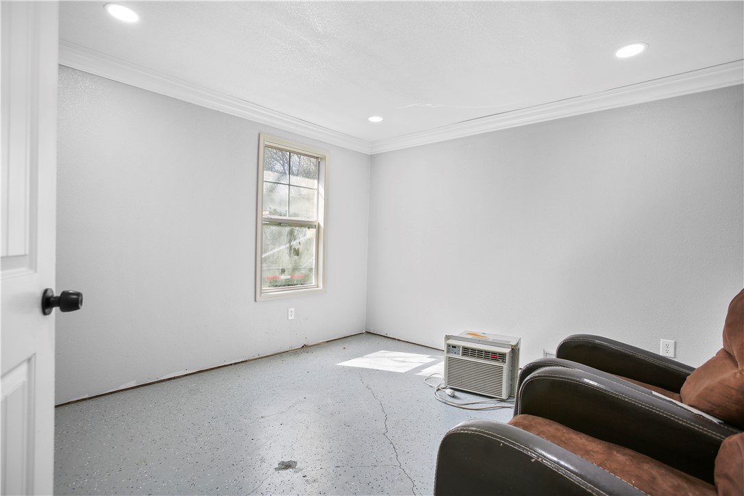 2119 Summer Avenue Waco, TX 76708 - Photo 32 of 32 a living room with furniture and a window