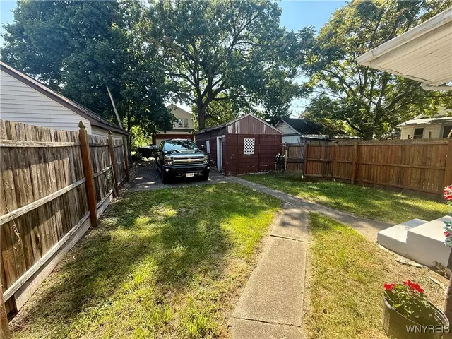 $1,200 | 2711 Orleans Avenue, Niagara Falls, NY 14303