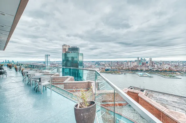 $795,000 | 75 Wall Street, Unit 29A | Financial District