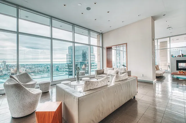 $795,000 | 75 Wall Street, Unit 29A | Financial District