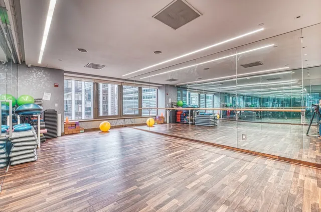 $795,000 | 75 Wall Street, Unit 29A | Financial District