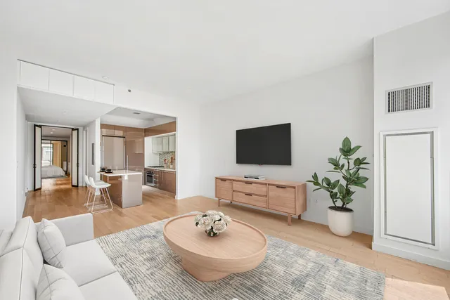 $795,000 | 75 Wall Street, Unit 29A | Financial District