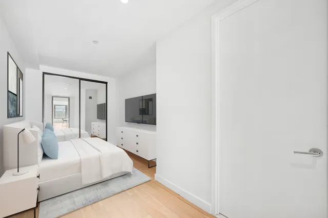 $795,000 | 75 Wall Street, Unit 29A | Financial District
