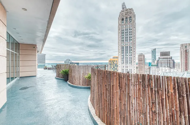 $795,000 | 75 Wall Street, Unit 29A | Financial District