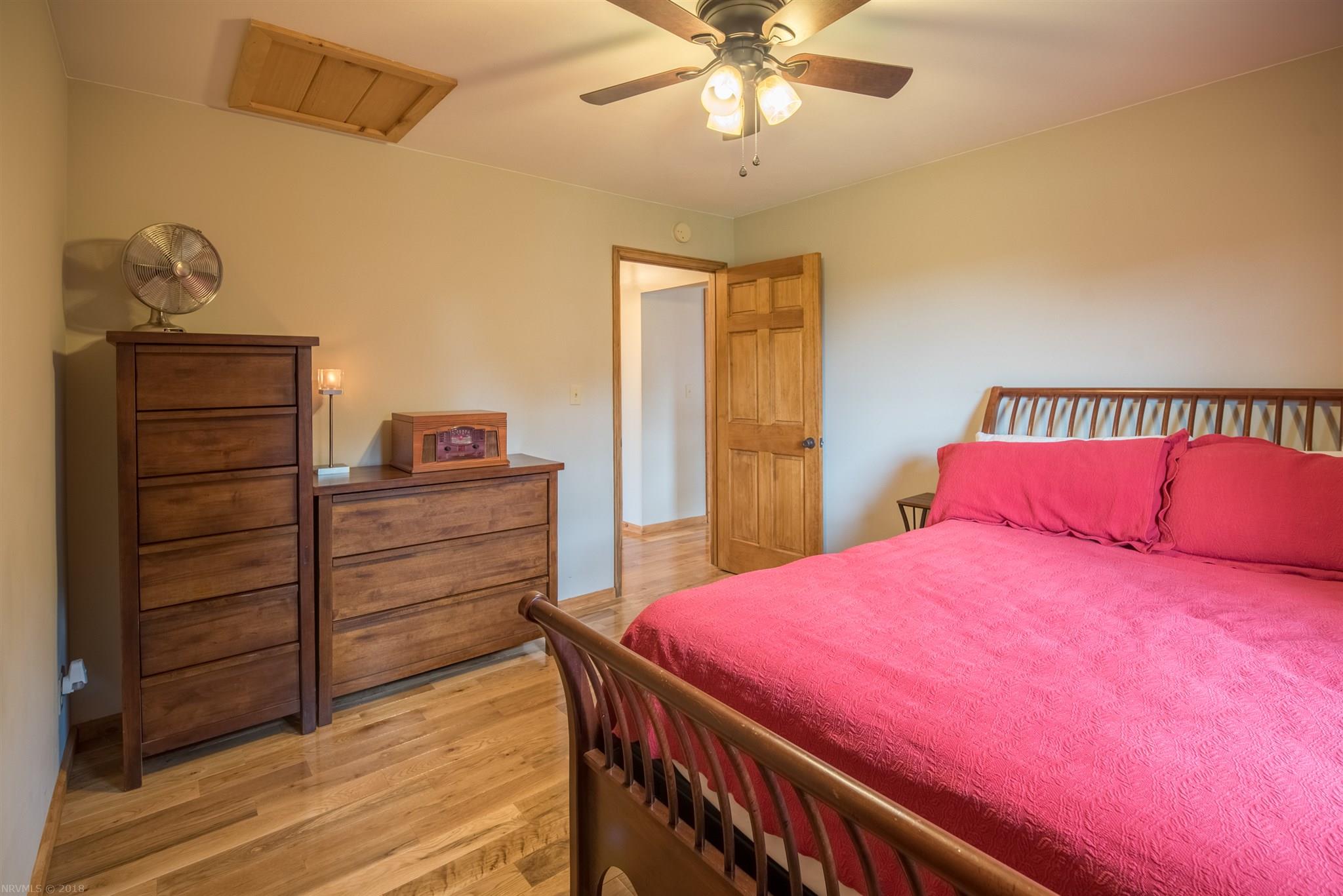 187 Hemlock Ridge Road Hillsville, VA 24343 - Photo 25 of 39 Gallery Image 25