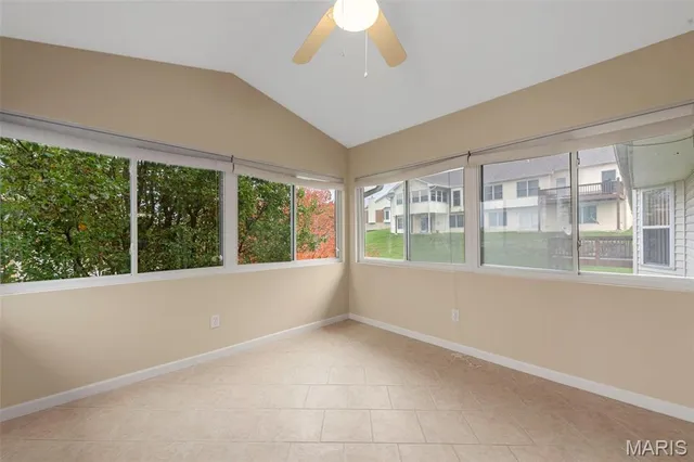 $299,900 | 14 Shasta Pointe Court, Unit 49A, St. Charles, MO 63301