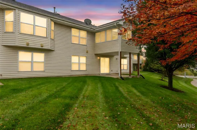 $299,900 | 14 Shasta Pointe Court, Unit 49A, St. Charles, MO 63301