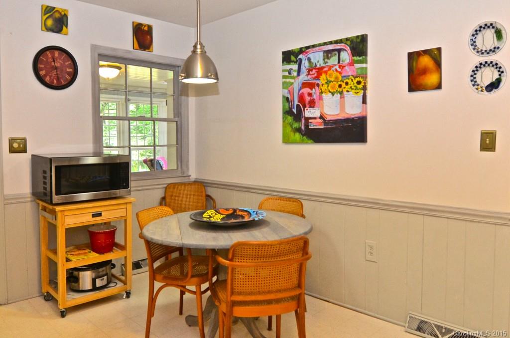 5950 Gate Post Road Charlotte, NC 28211 - Photo 8 of 24 Gallery Image 8