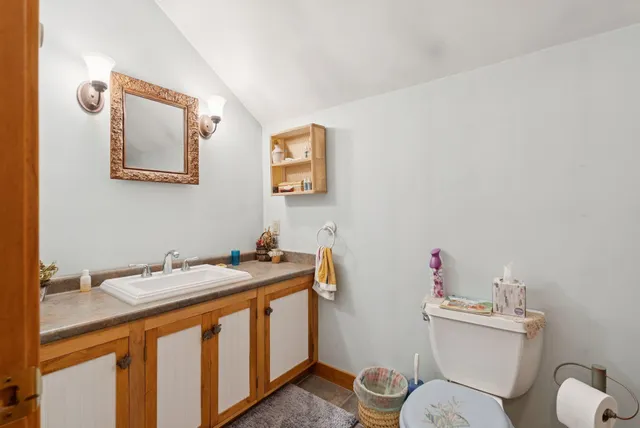 $500,000 | 241 Bluff Road, Unit 4, Yarmouth, ME 04096