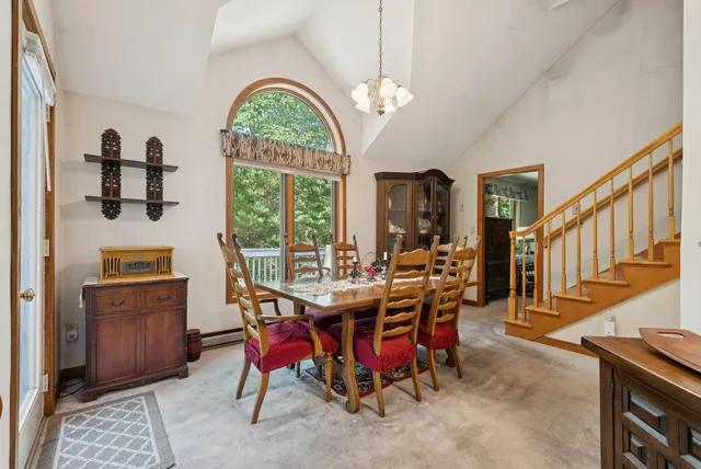 $500,000 | 241 Bluff Road, Unit 4, Yarmouth, ME 04096