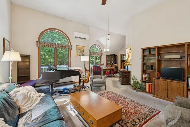 $500,000 | 241 Bluff Road, Unit 4, Yarmouth, ME 04096