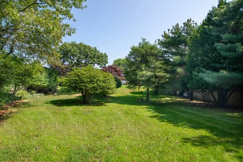 $3,700,000 | 32 Ditch Plains Road, Montauk, NY 11954