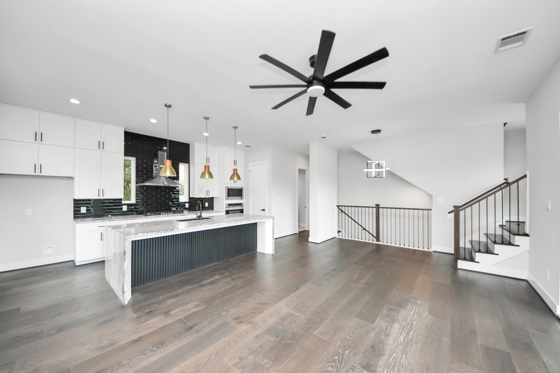 3419 Arlington Street Houston, TX 77018 - Photo 14 of 44 a view of kitchen with sink and wooden floor