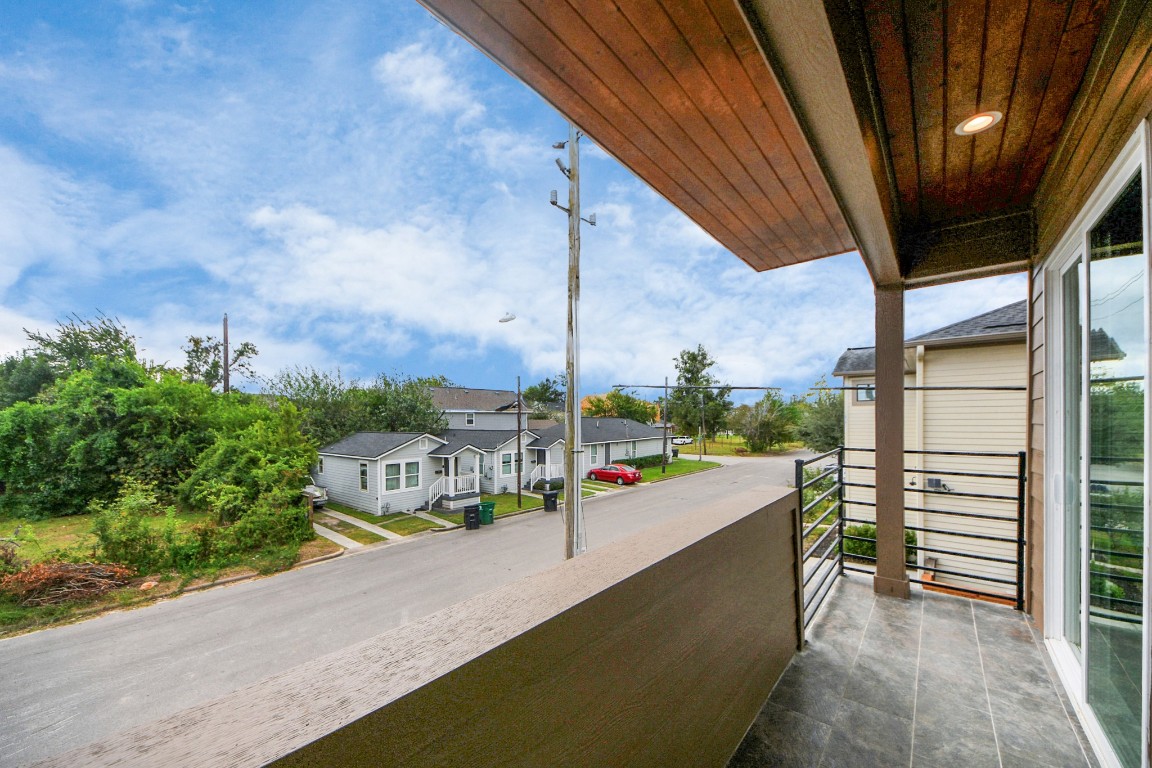 3419 Arlington Street Houston, TX 77018 - Photo 16 of 44 Private balcony view ideal for relaxing or entertaining