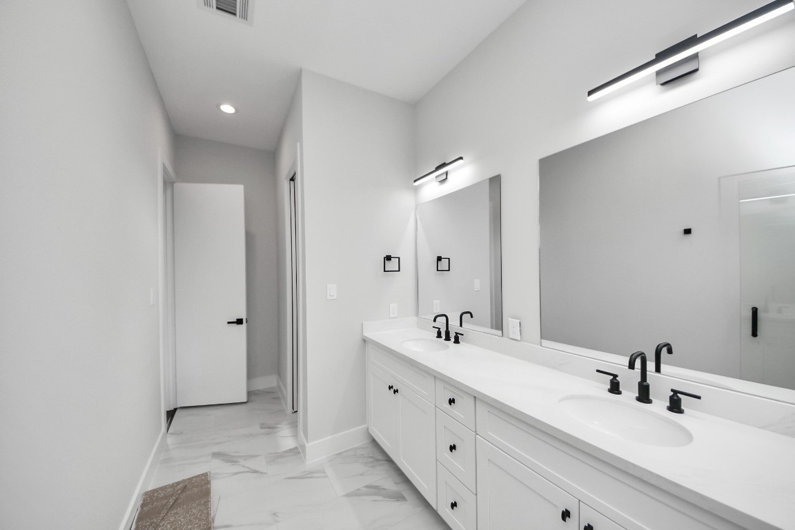 3419 Arlington Street Houston, TX 77018 - Photo 31 of 44