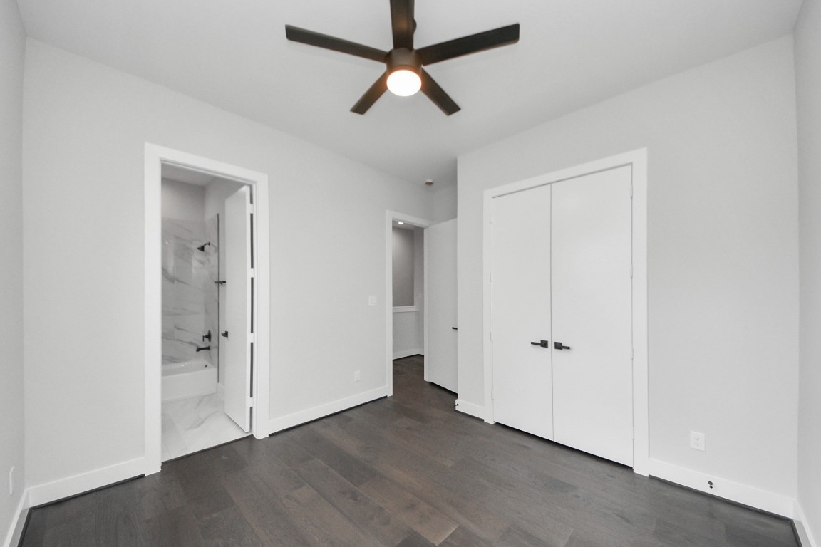 3419 Arlington Street Houston, TX 77018 - Photo 34 of 44 Secondary bedroom showcasing private ensuite bath