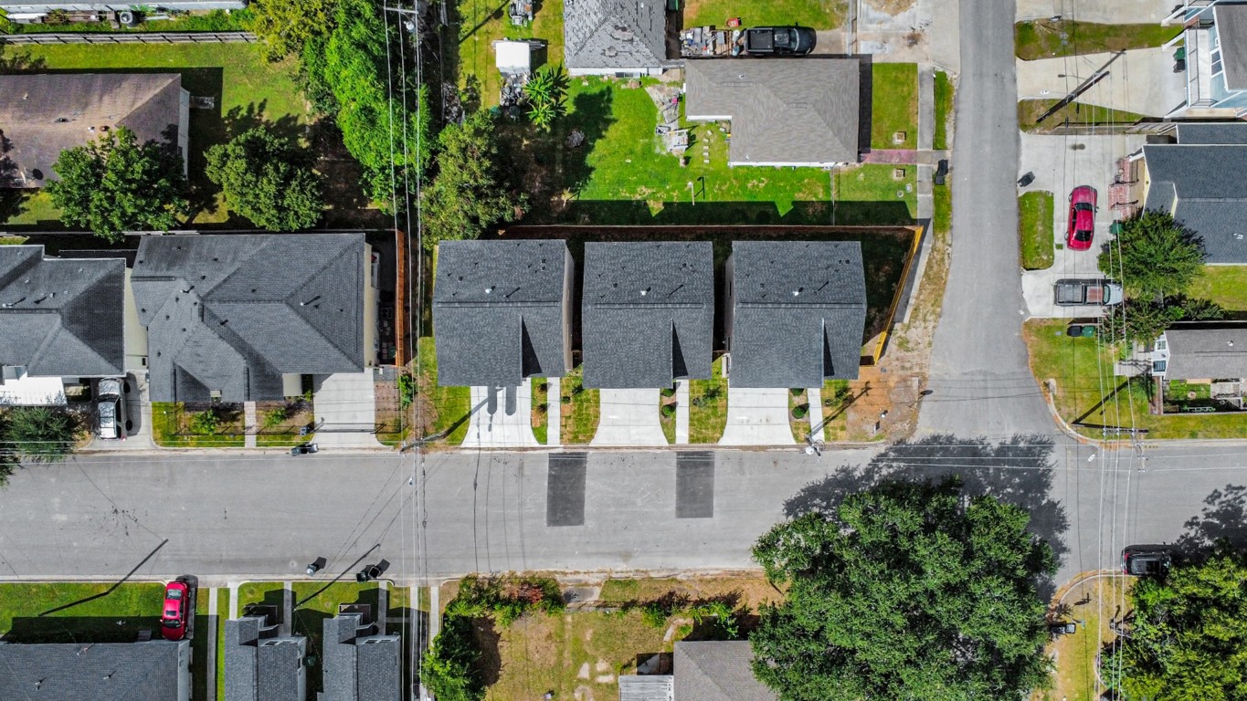 3419 Arlington Street Houston, TX 77018 - Photo 44 of 44 Final exterior view highlighting elevated urban living