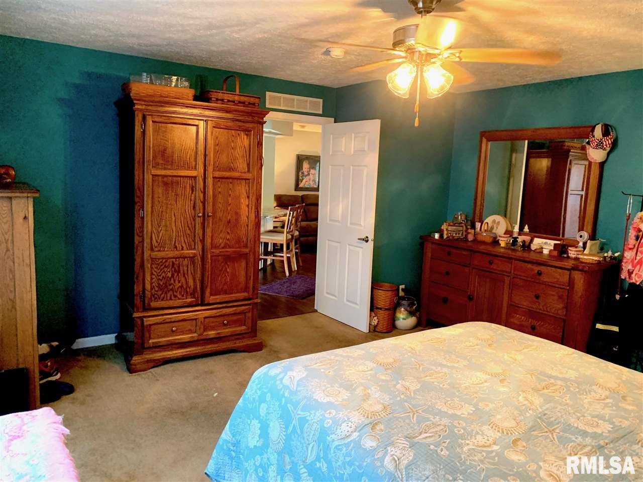 2800 Vía Rosso, Unit 6 Springfield, IL 62703 - Photo 18 of 32