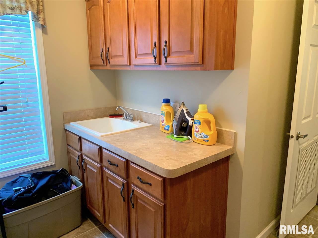 2800 Vía Rosso, Unit 6 Springfield, IL 62703 - Photo 30 of 32