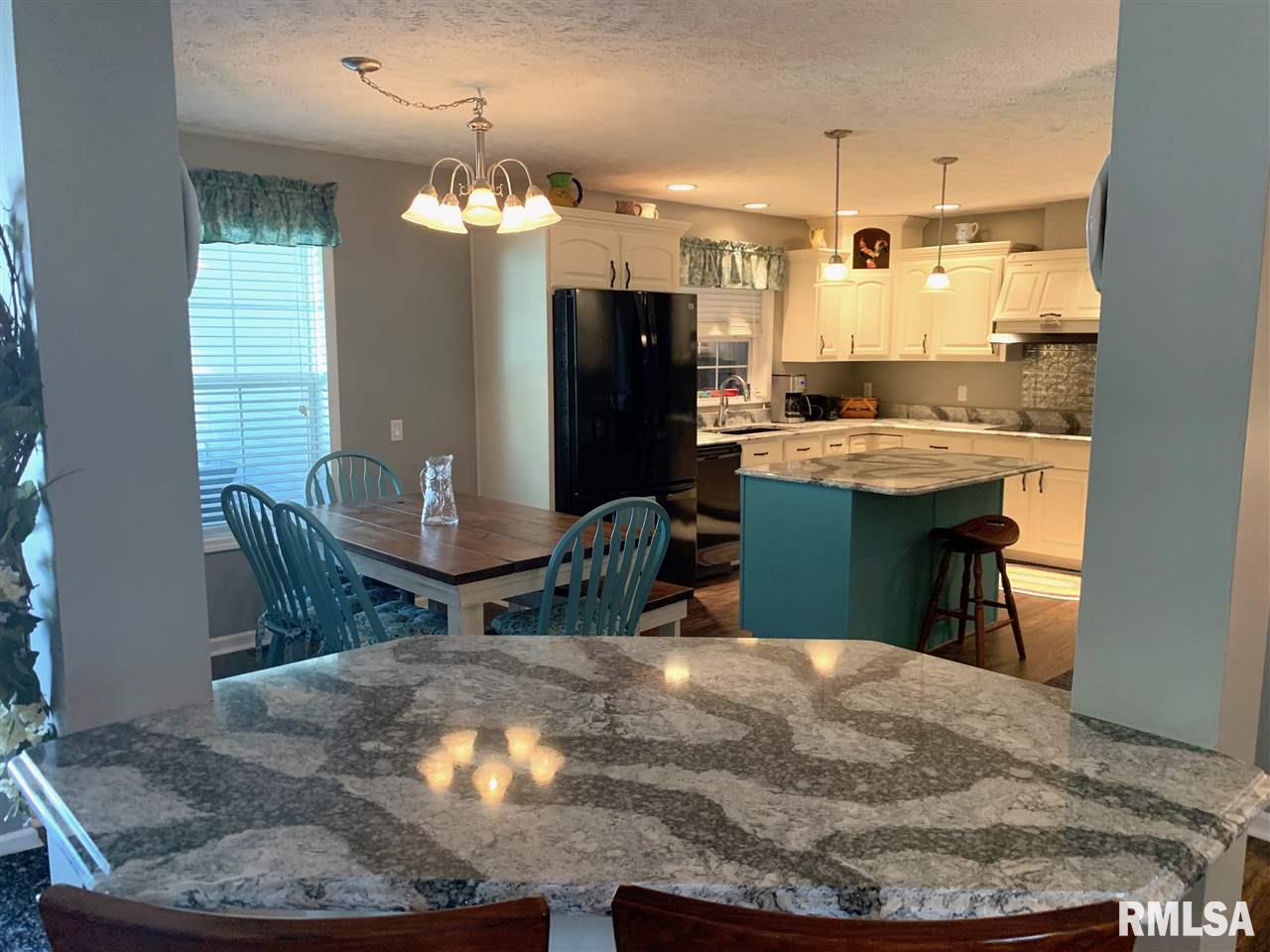 2800 Vía Rosso, Unit 6 Springfield, IL 62703 - Photo 7 of 32