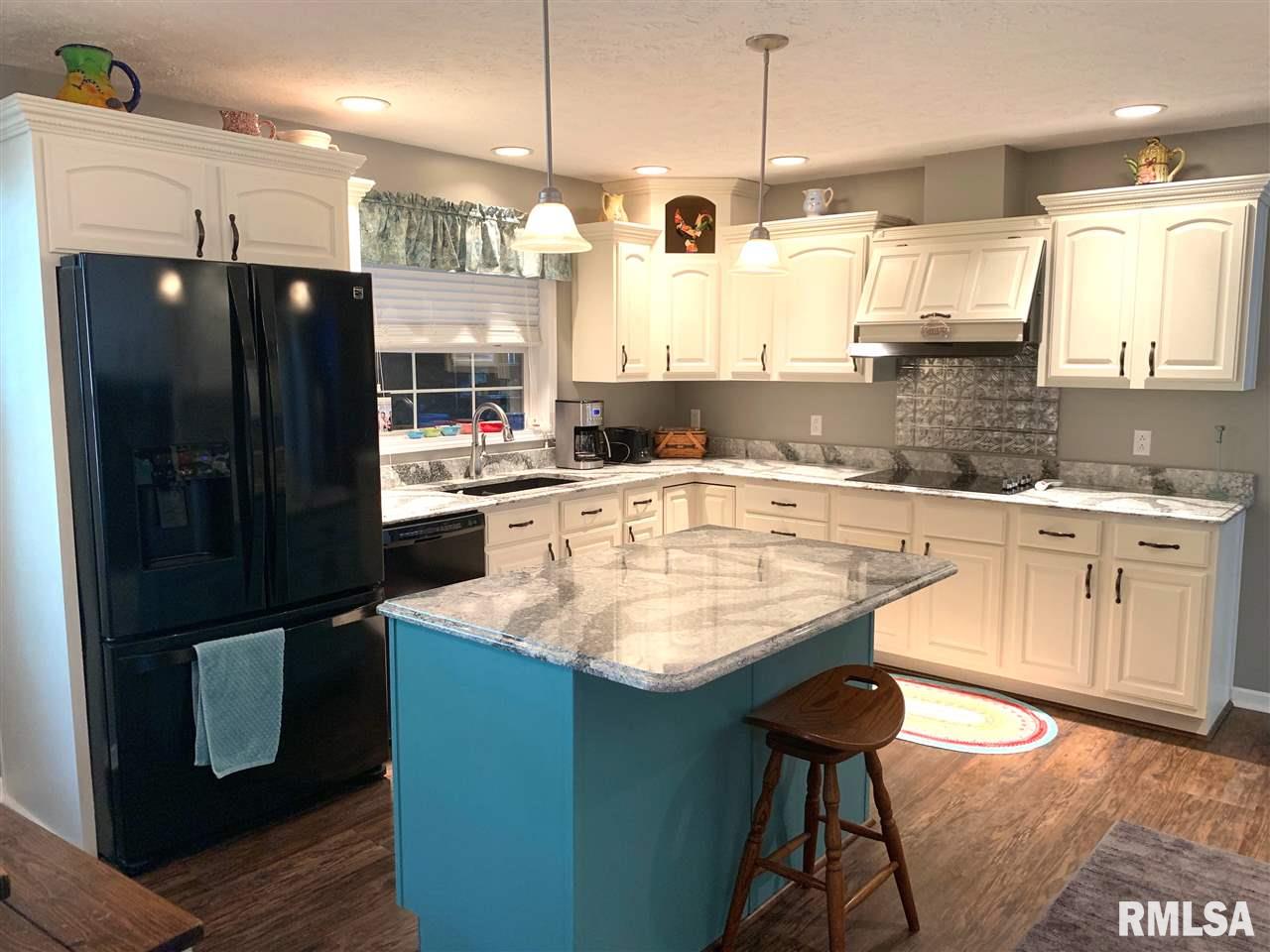 2800 Vía Rosso, Unit 6 Springfield, IL 62703 - Photo 9 of 32
