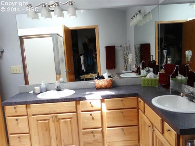 12570 Old Barn Road Elbert, CO 80106 - Photo 6 of 25 Master Bathroom