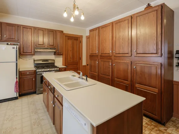 $399,900 | 1921 North 9th Street, Kalamazoo, MI 49009
