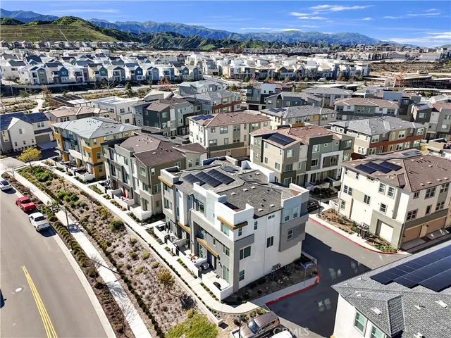 $699,000 | 27582 Manzanita Way, Valencia, CA 91381