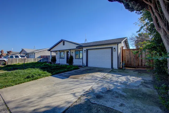 $355,000 | 8822 Globe Avenue, Dos Palos, CA 93620