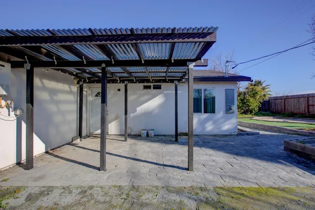 $355,000 | 8822 Globe Avenue, Dos Palos, CA 93620
