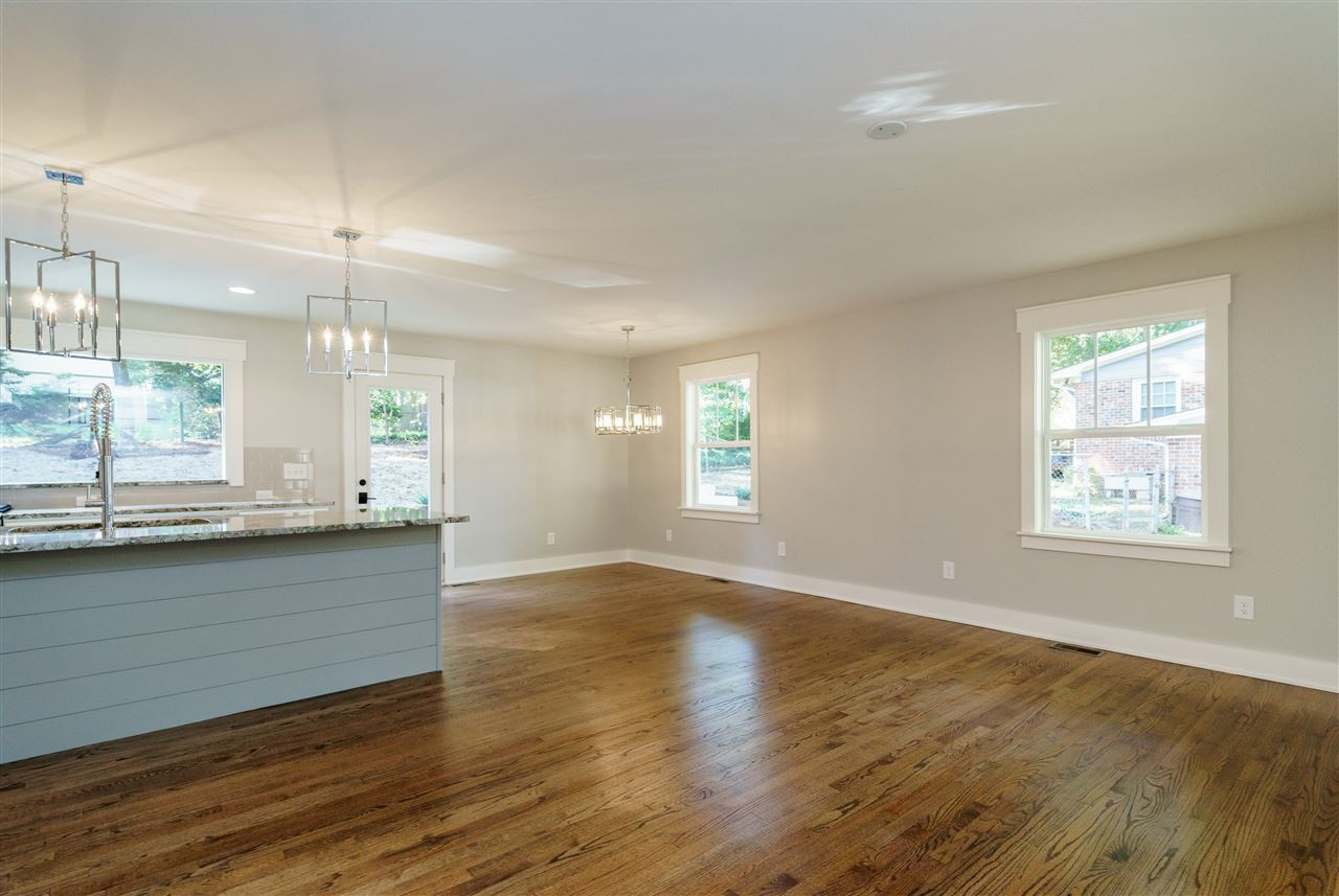 315 Glen Valley Road Raleigh, NC 27609 - Photo 5 of 25 Living Room