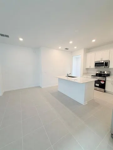 $2,550 | 6056 Zen Way, Clermont, FL 34714