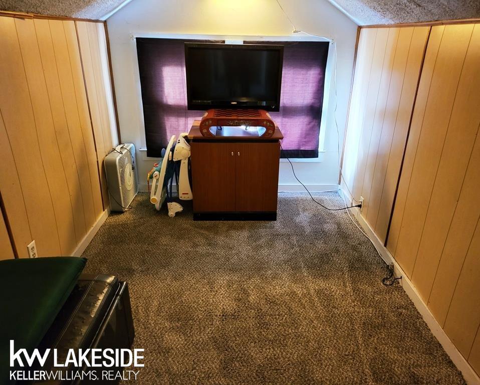 7281 Standard Street Center Line, MI 48015 - Photo 23 of 27