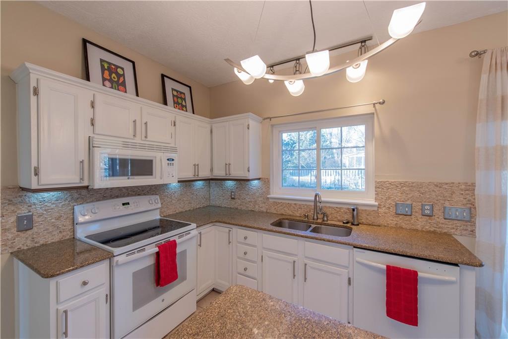 7630 Winding Way Fishers, IN 46038 - Photo 15 of 48 Gallery Image 15