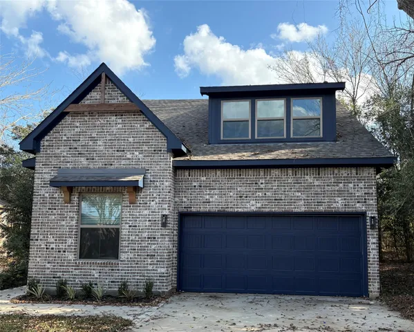 $449,900 | 109 Cove Point, Conroe, TX 77356