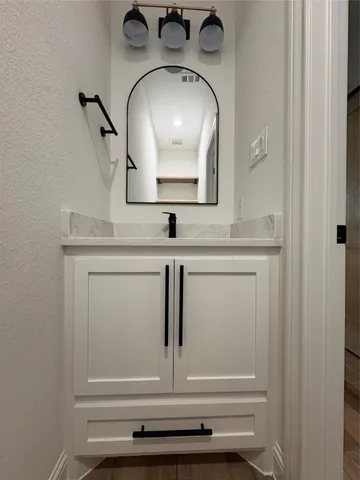 $449,900 | 109 Cove Point, Conroe, TX 77356