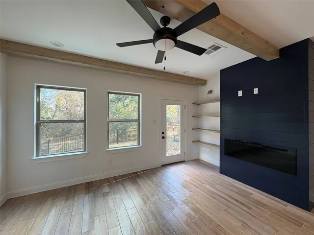 $449,900 | 109 Cove Point, Conroe, TX 77356