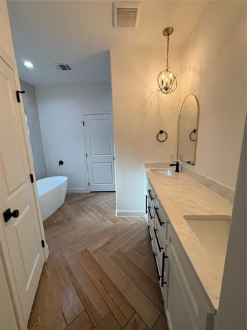 $449,900 | 109 Cove Point, Conroe, TX 77356