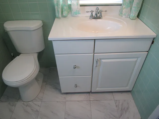 $1,950 | 255 Fairfield Woods Road, Fairfield, CT 06825