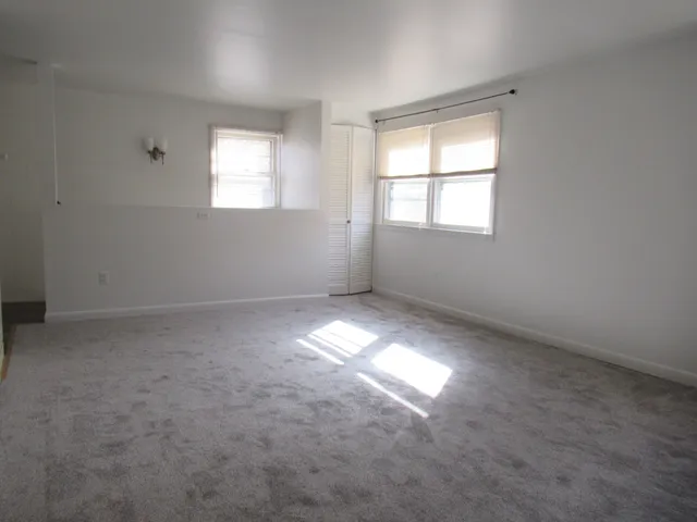 $1,950 | 255 Fairfield Woods Road, Fairfield, CT 06825