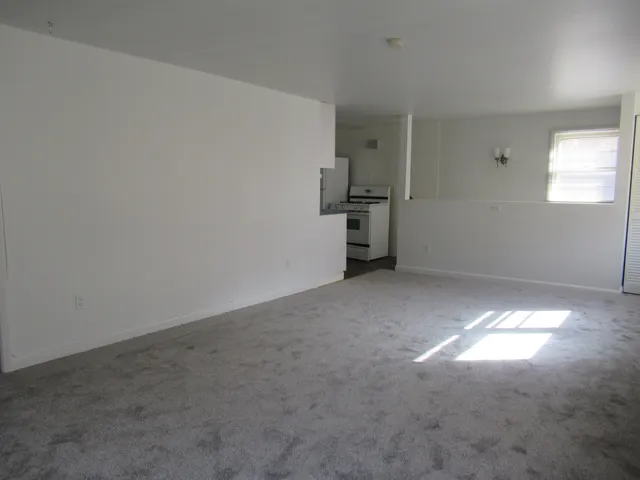 $1,950 | 255 Fairfield Woods Road, Fairfield, CT 06825