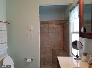 5496 Elizabethtown Road Manheim, PA 17545 - Photo 9 of 24 Master bath
