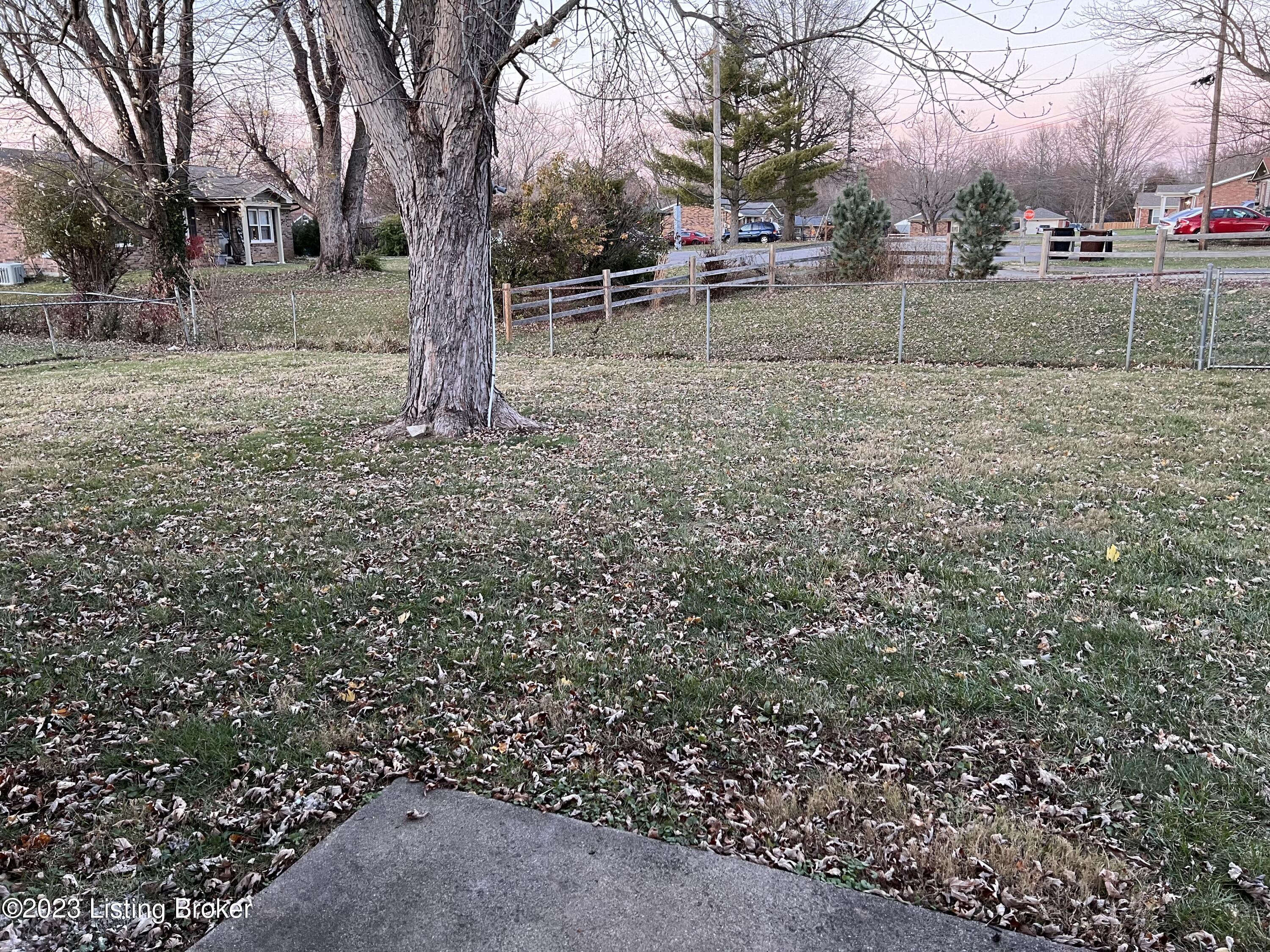 1092 Flatlick Road Mount Washington, KY 40047 - Photo 21 of 38 20_rear view
