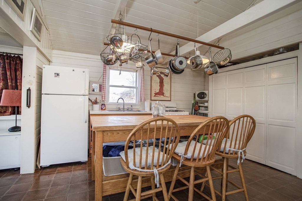237 Hatherly Road Scituate, MA 02066 - Photo 7 of 21 Gallery Image 7