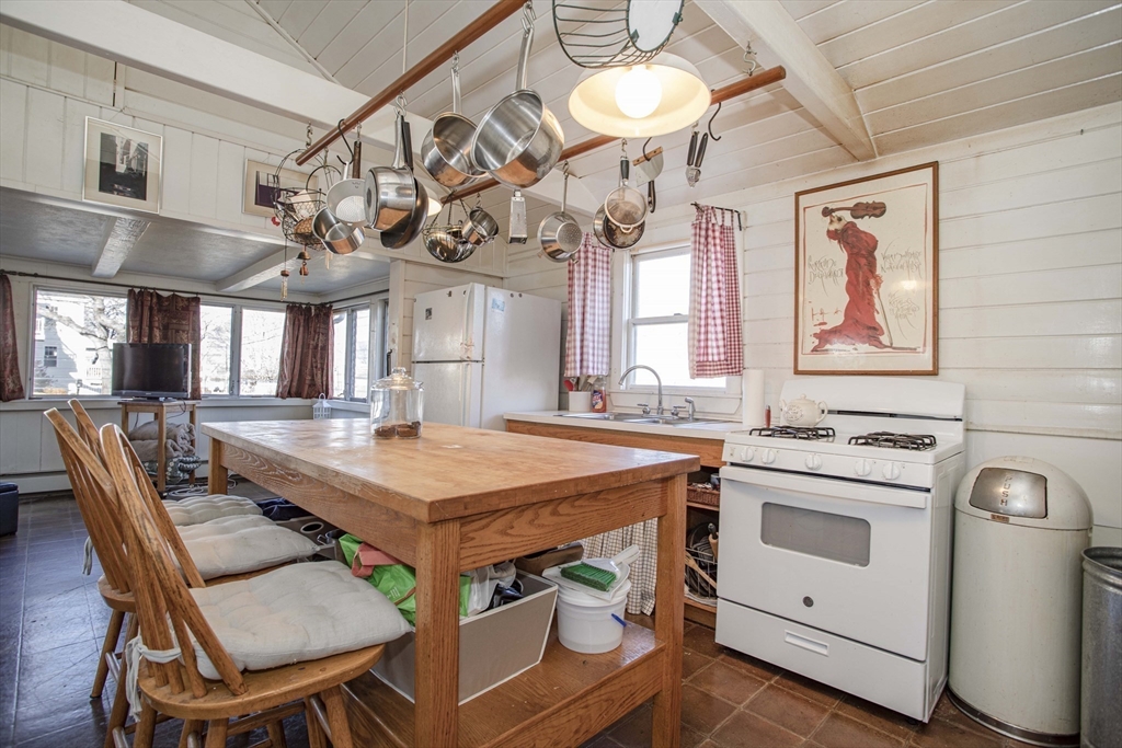 237 Hatherly Road Scituate, MA 02066 - Photo 8 of 21 Gallery Image 8