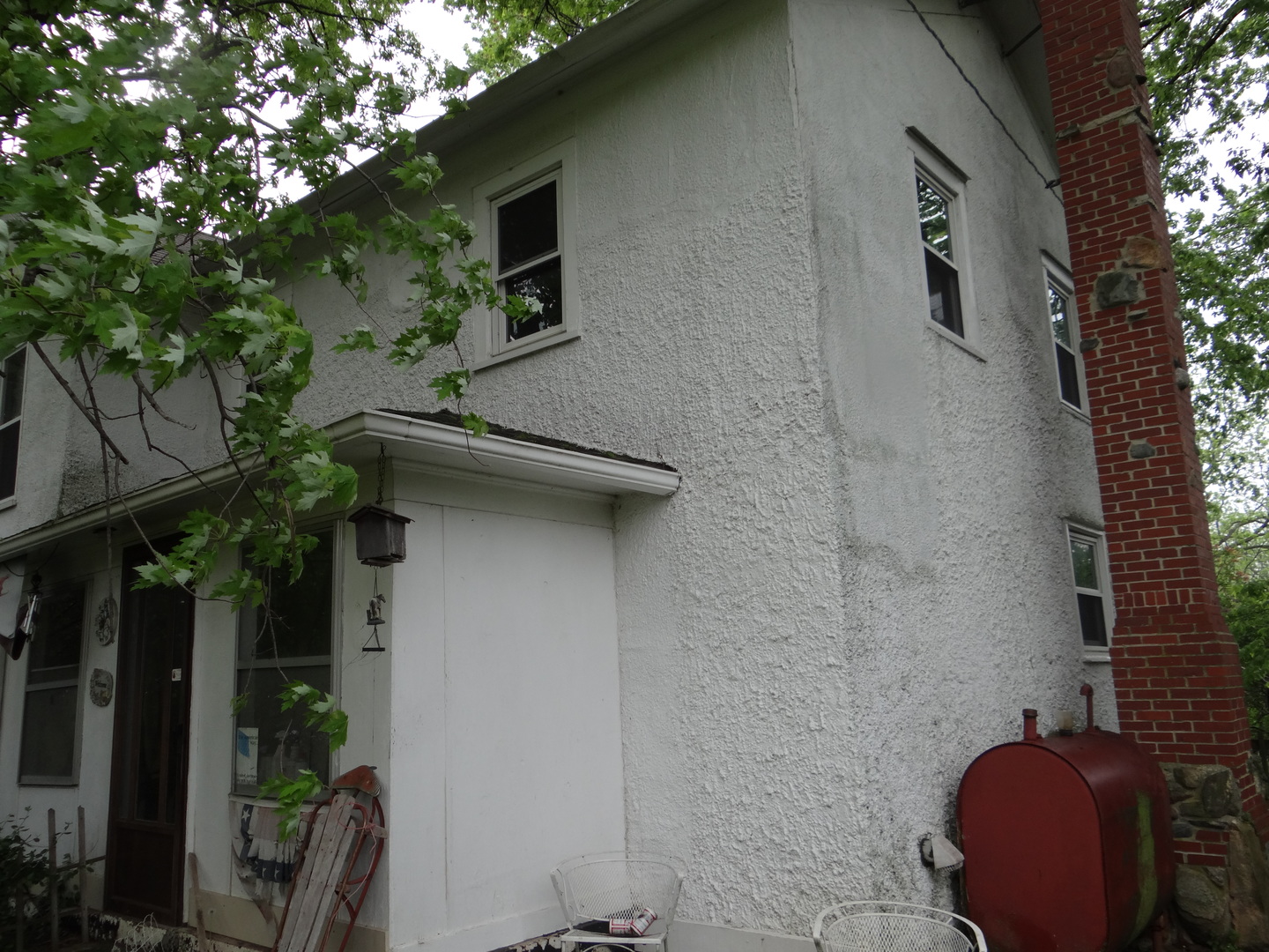 2529 Shaw Road West Brooklyn, IL 61378 - Photo 2 of 15 a backyard of a house with seating space