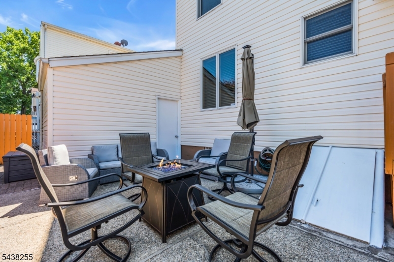 465 Ellen Street Union, NJ 07083 - Photo 31 of 41