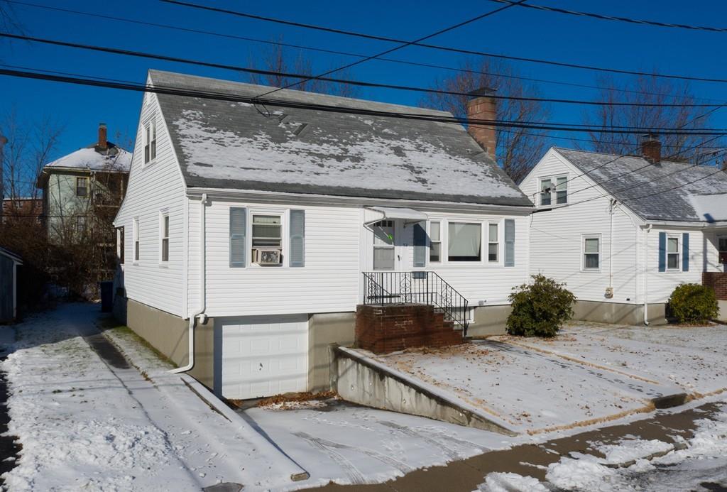 32 Hartlawn Road Boston, MA 02132 - Photo 2 of 7