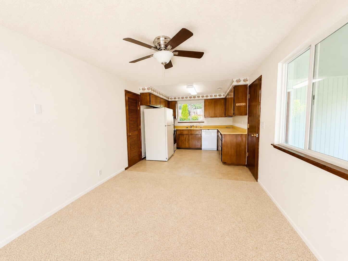 734 Brookside Circle Rogue River, OR 97537 - Photo 4 of 13 IMG